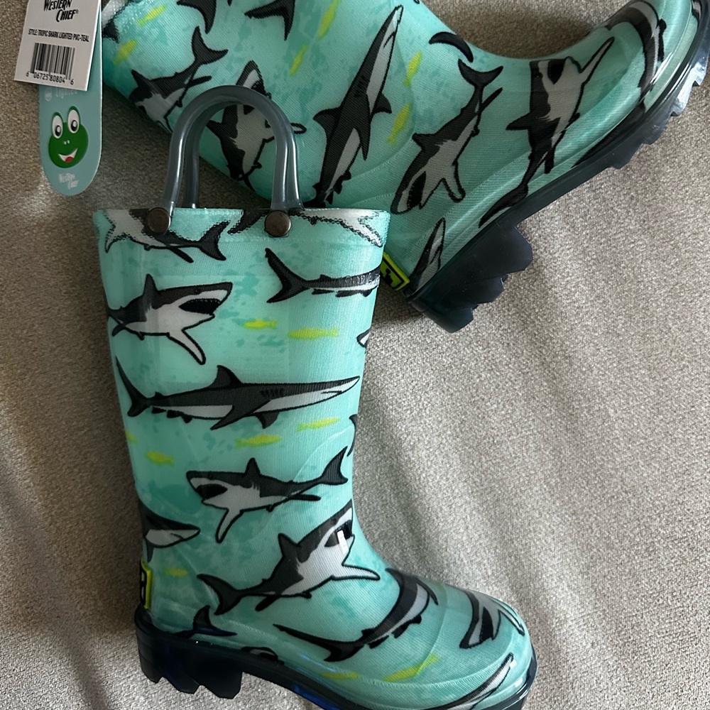 Western Chief, Shark Light Up Rain Boots (Toddler)